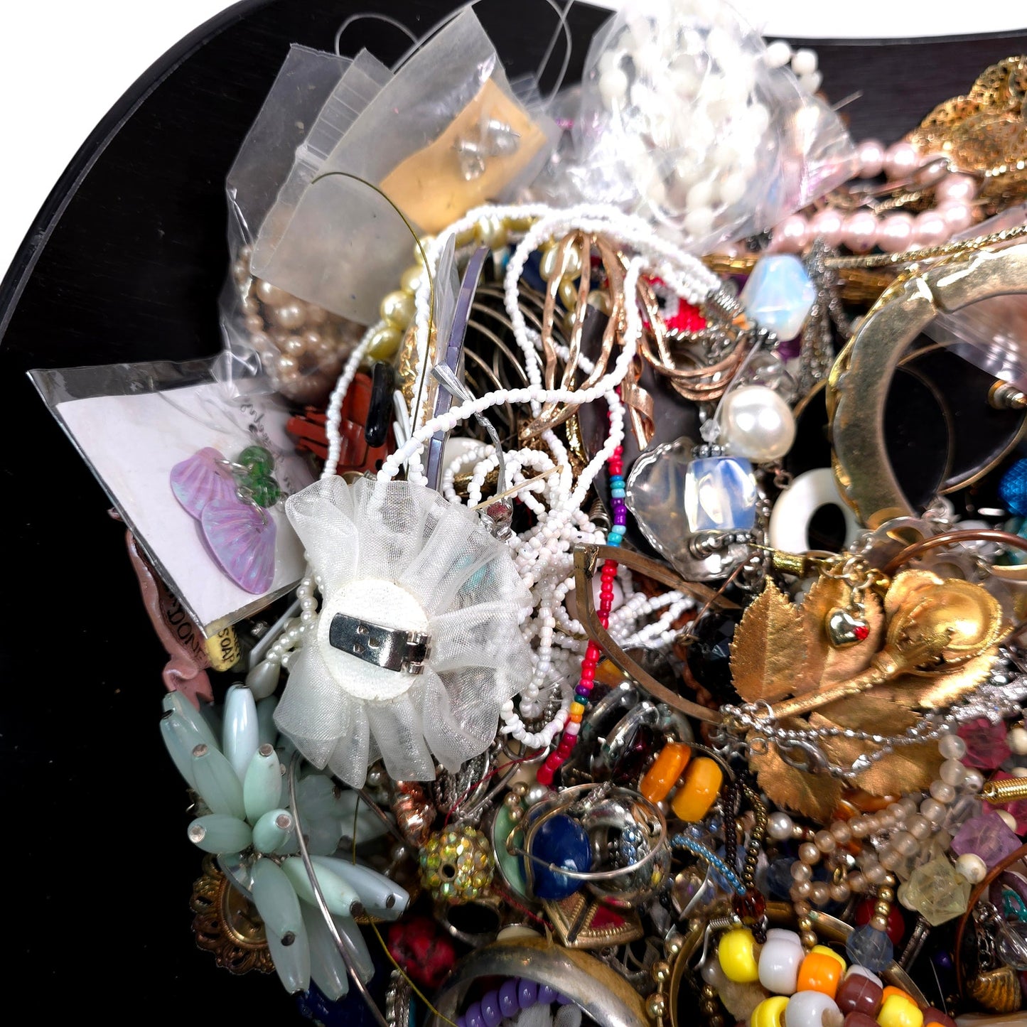 5 lb Vintage to Now Mixed Jewelry Lot Costume Craft Repair Resale JL3