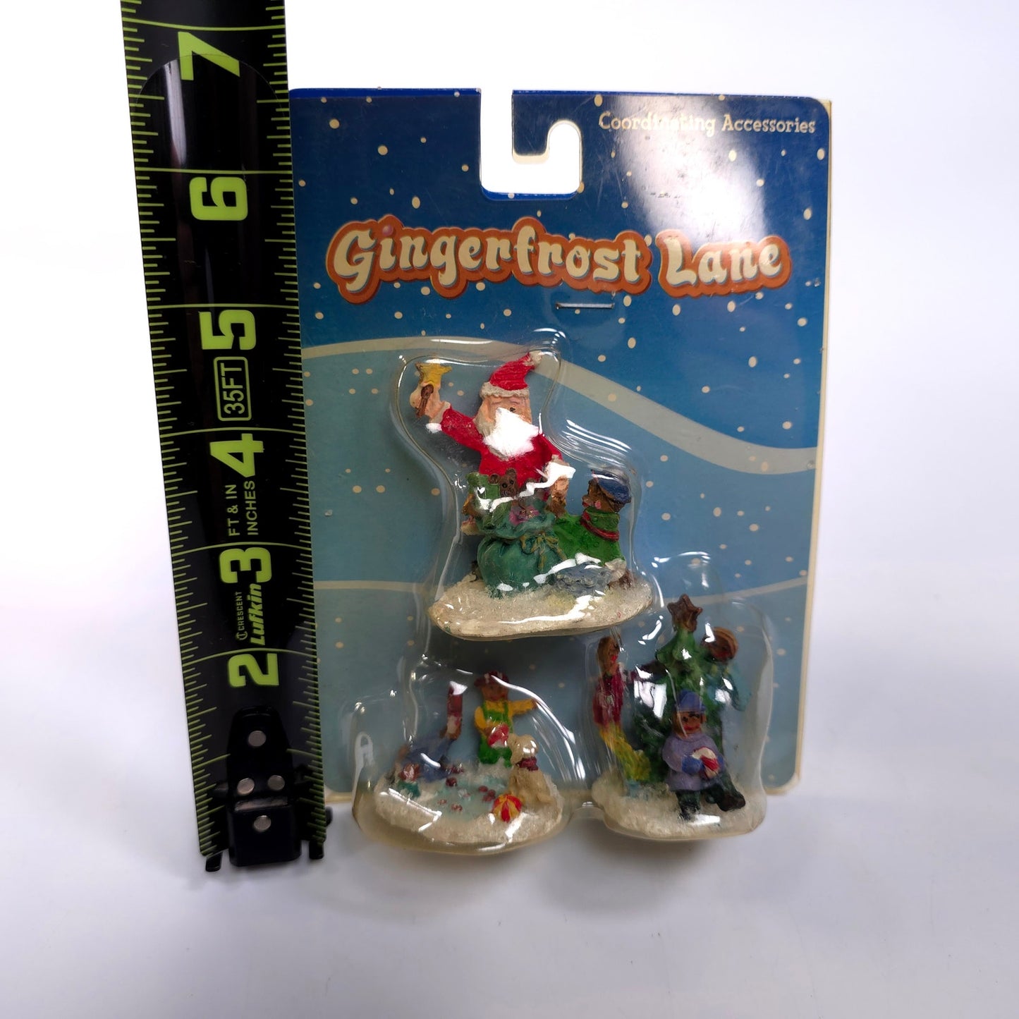 Sealed Gingerfrost Lane Gingerbread Village People Santa Claus Tree Dog Presents