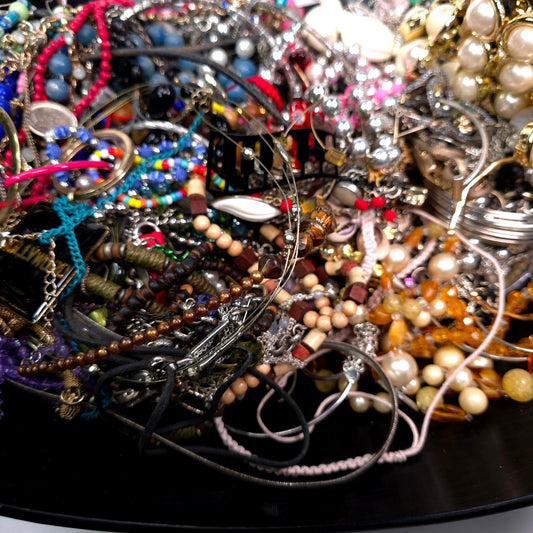 5 lb Vintage to Now Mixed Jewelry Lot Costume Craft Repair Resale JL7