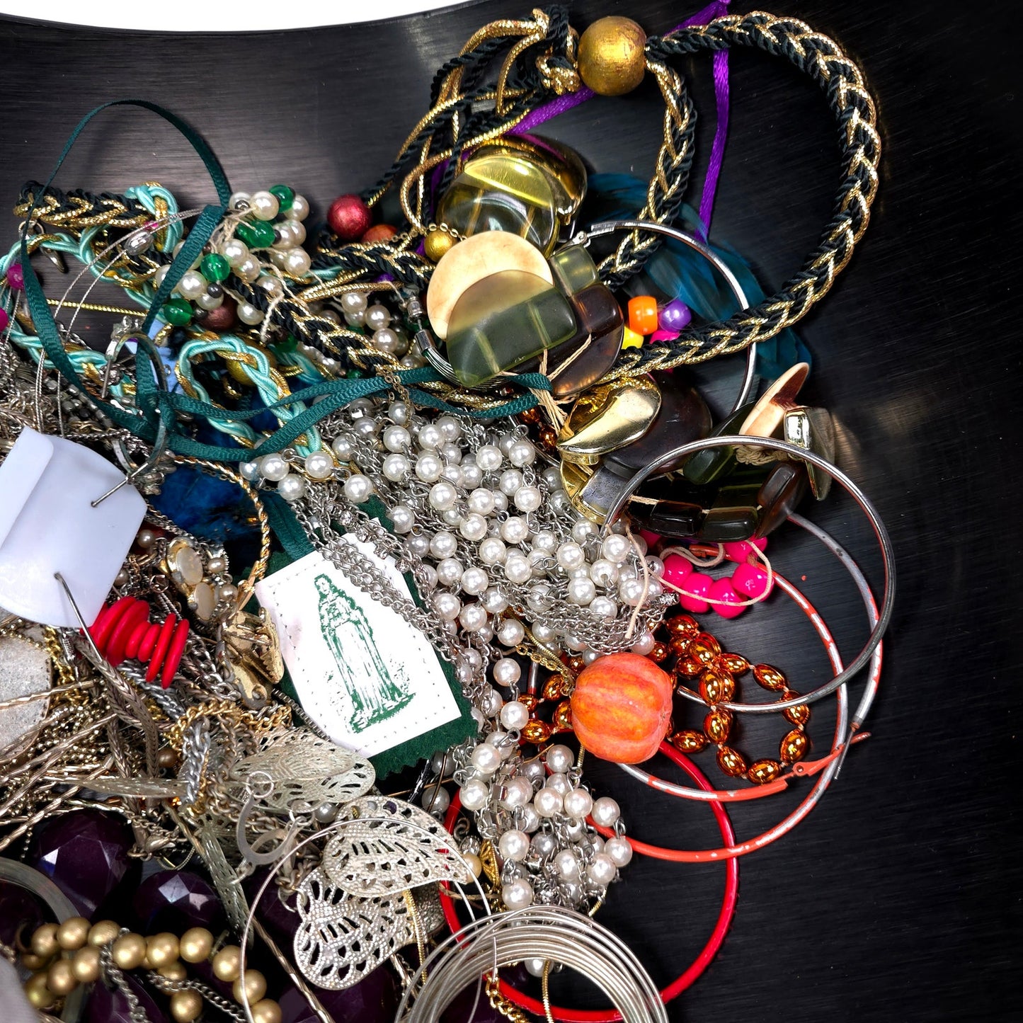 1 lb Vintage to Now Mixed Jewelry Lot Costume Craft Repair Resale JL26