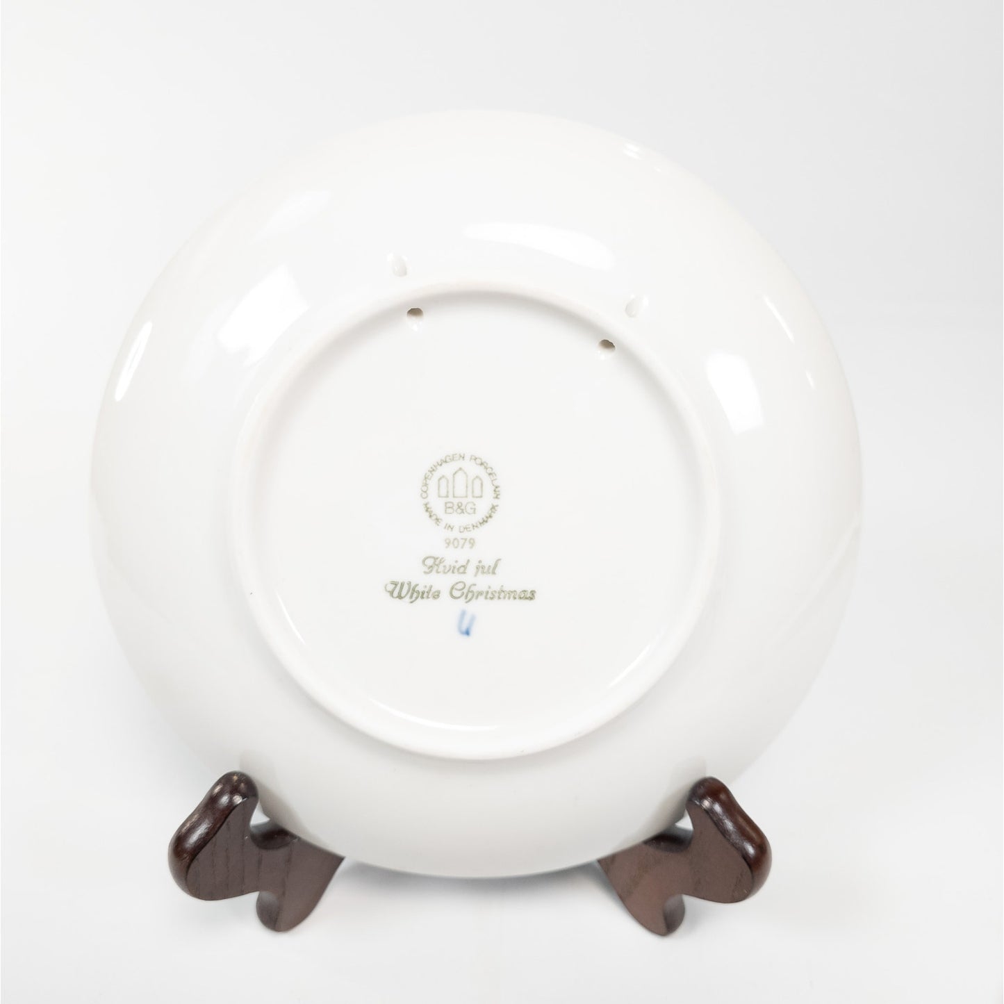 1979 Royal Copenhagen Denmark Christmas Plate White Christmas