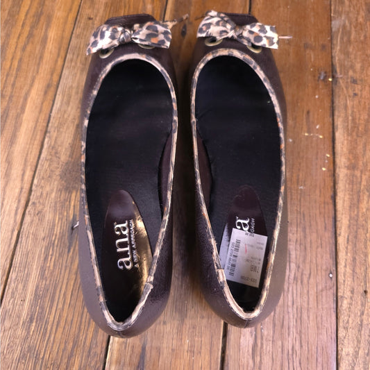 Ana Chloe Brown Leapord Cheetah Print Bow Women Size 7 Small Heel Classic