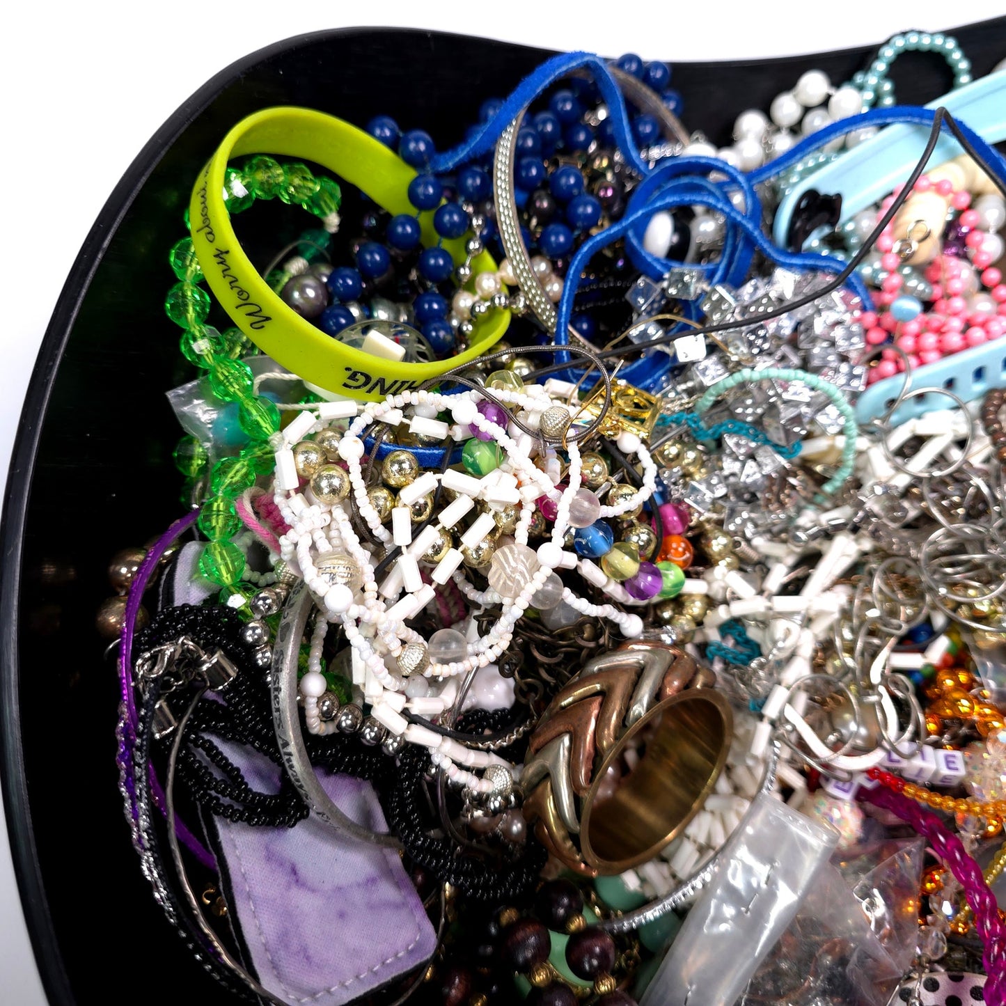 5 lb Vintage to Now Mixed Jewelry Lot Costume Craft Repair Resale JL9