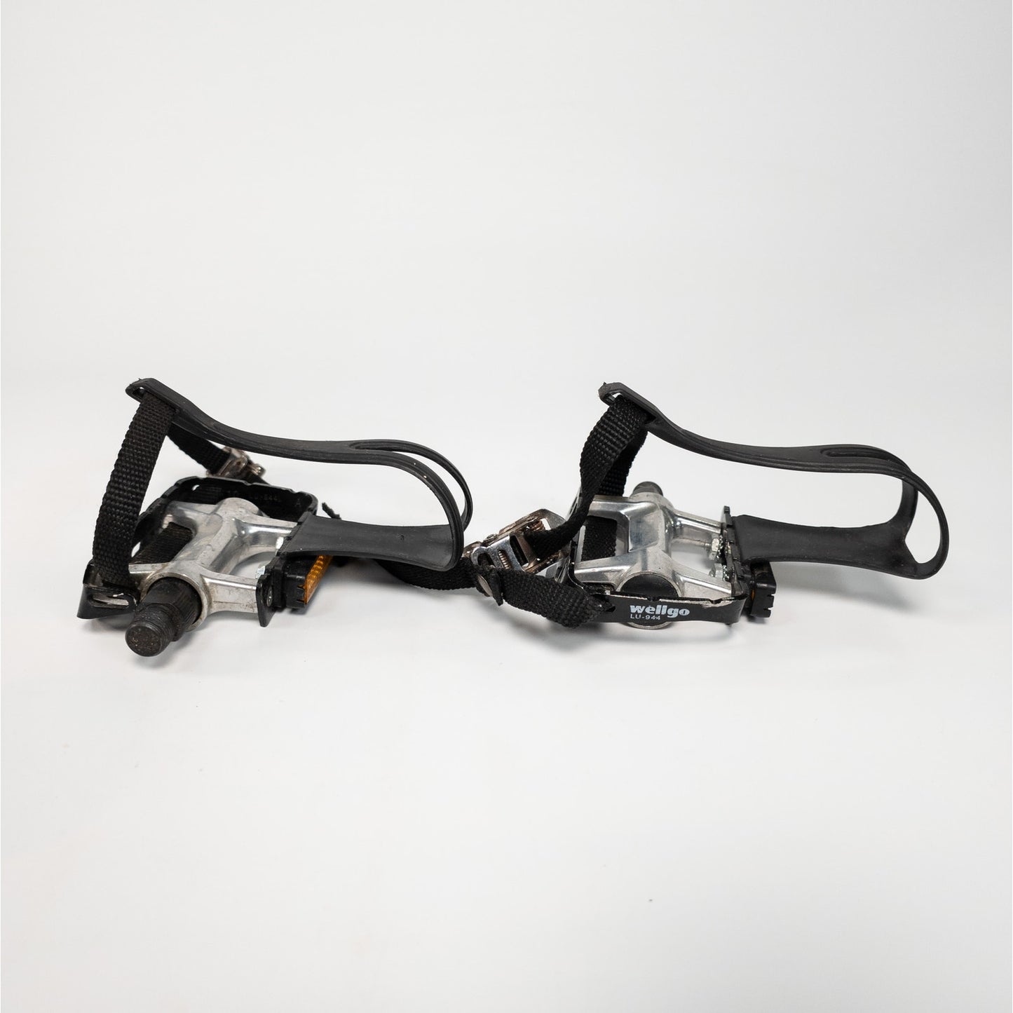 Wellgo LU-944 Bike Pedals with Toe Cages