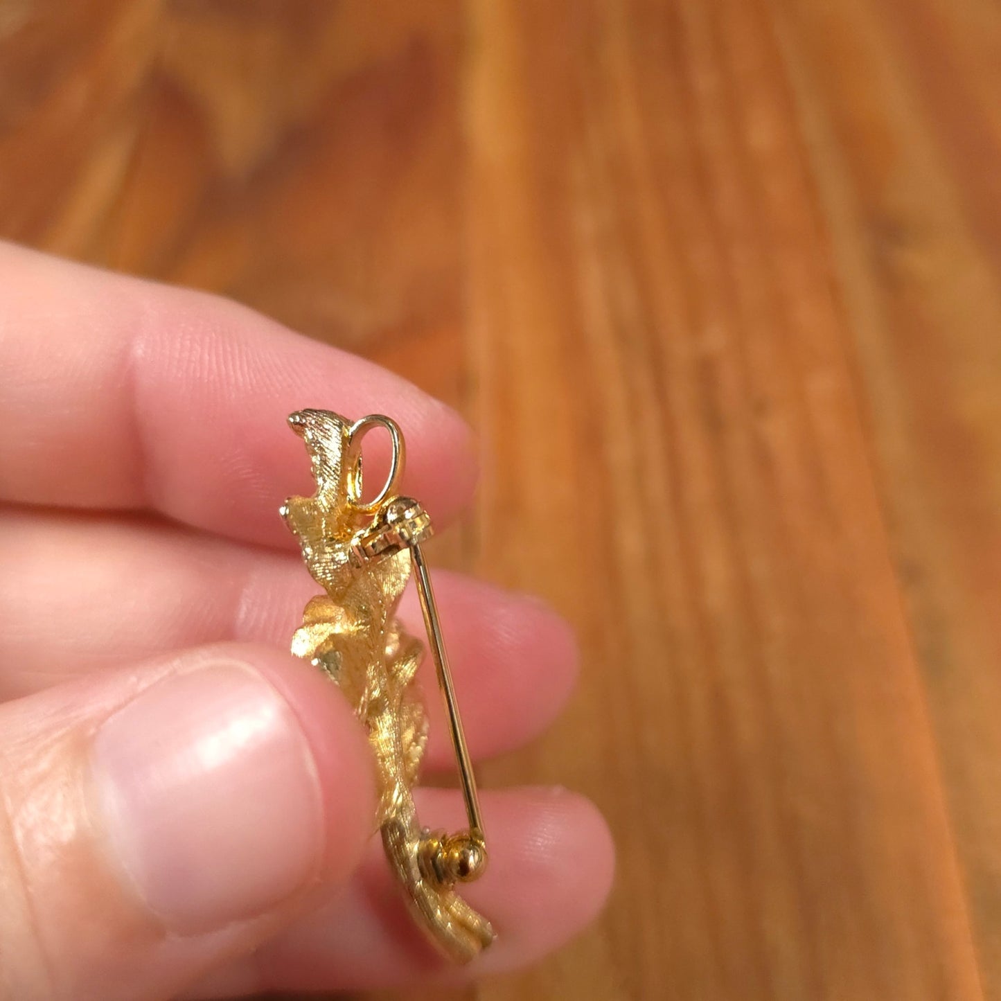 Avon Gold-Tone Rose Gold Tone Floral Rose Brooch Pin Pendanct