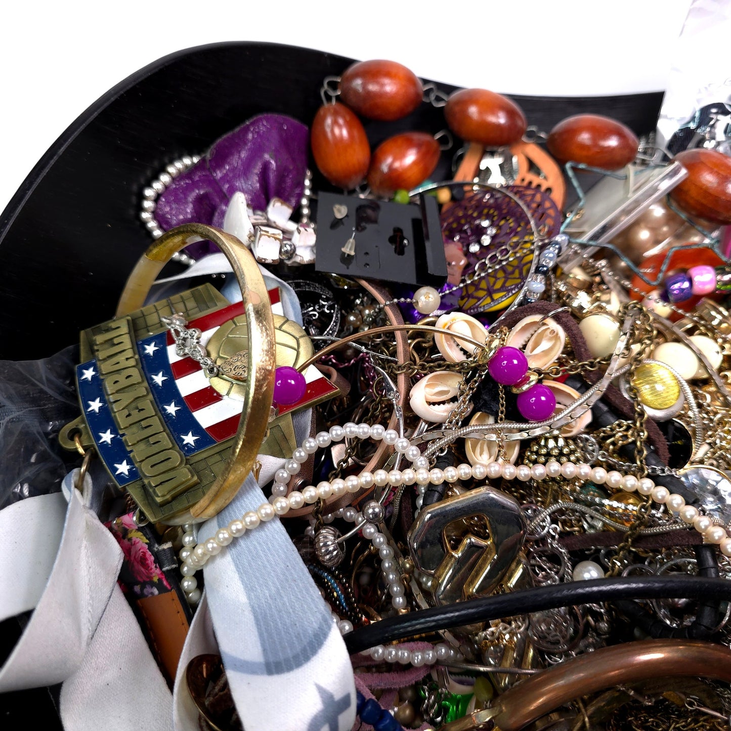 5 lb Vintage to Now Mixed Jewelry Lot Costume Craft Repair Resale JL6