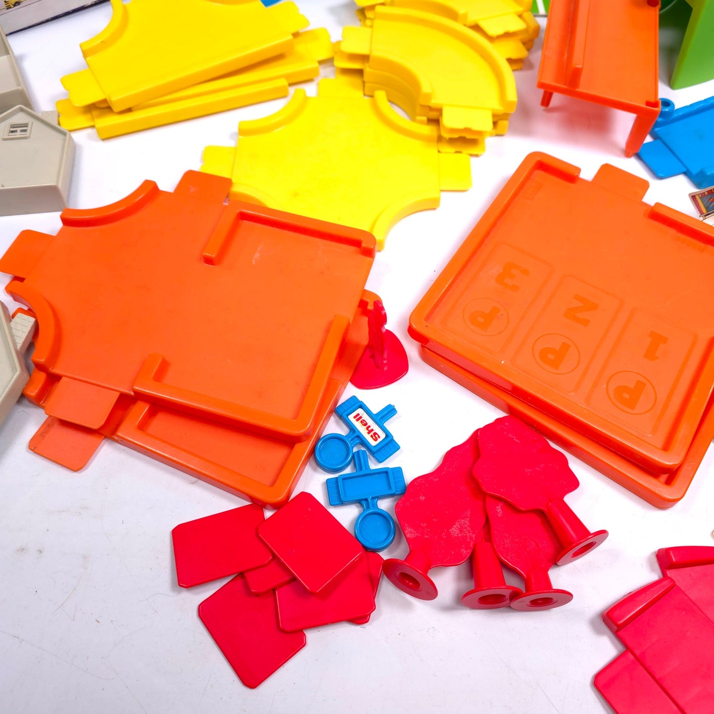 Vintage 1978 Matchbox Lesney PL-3 Play Track Set Of 63 Pieces
