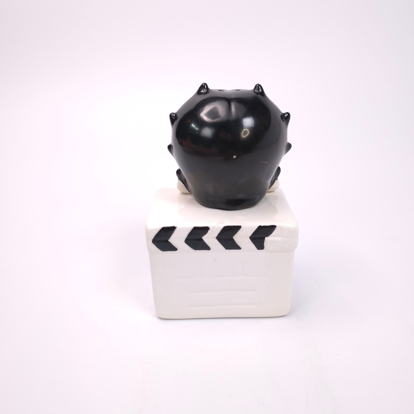 Betty Boop 1995 Ceramic Salt and Pepper Shaker with Removable Head