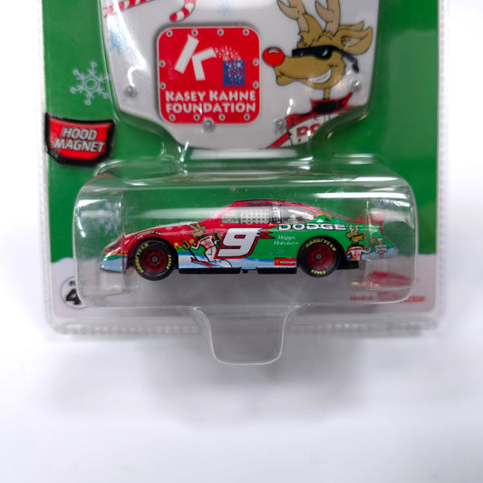 Sealed Kasey Kahne #9 Winner's Circle Holiday Collection Reindeer Hood