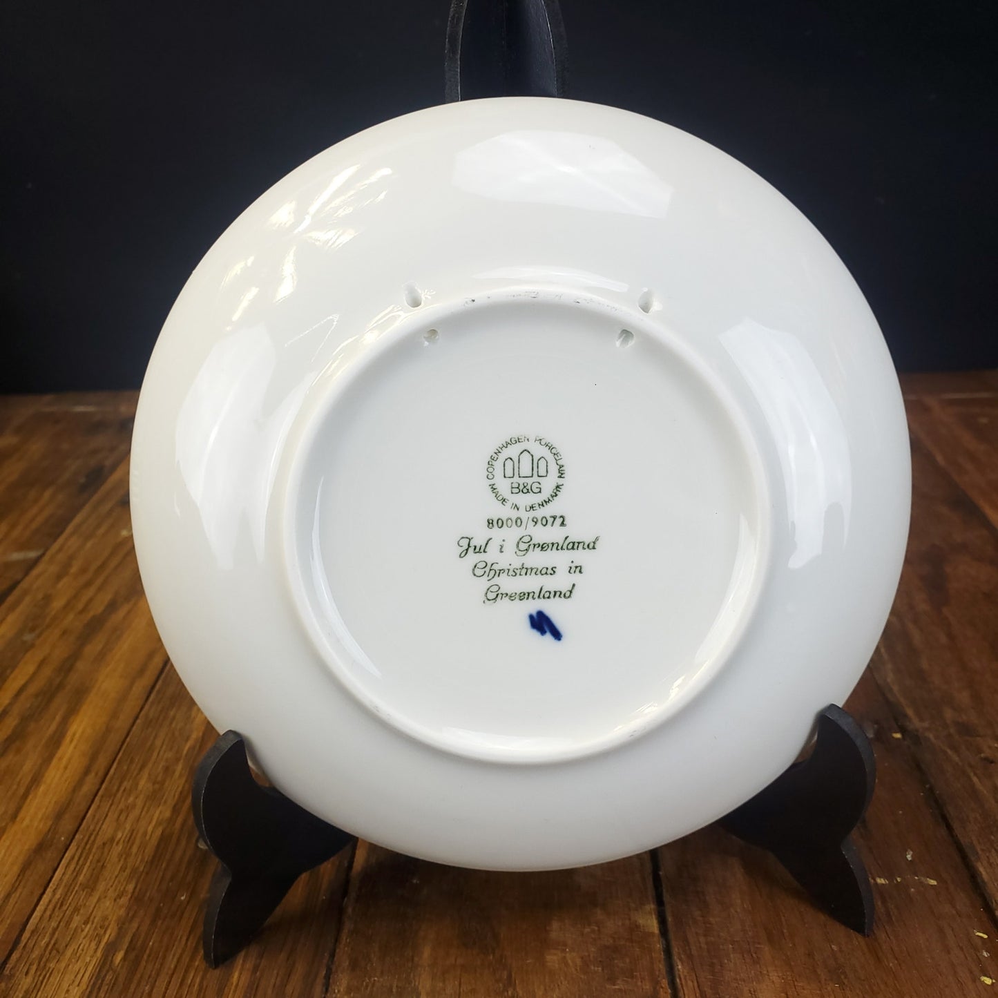 1972 Bing & Grondahl Christmas Plate - Christmas in Greenland