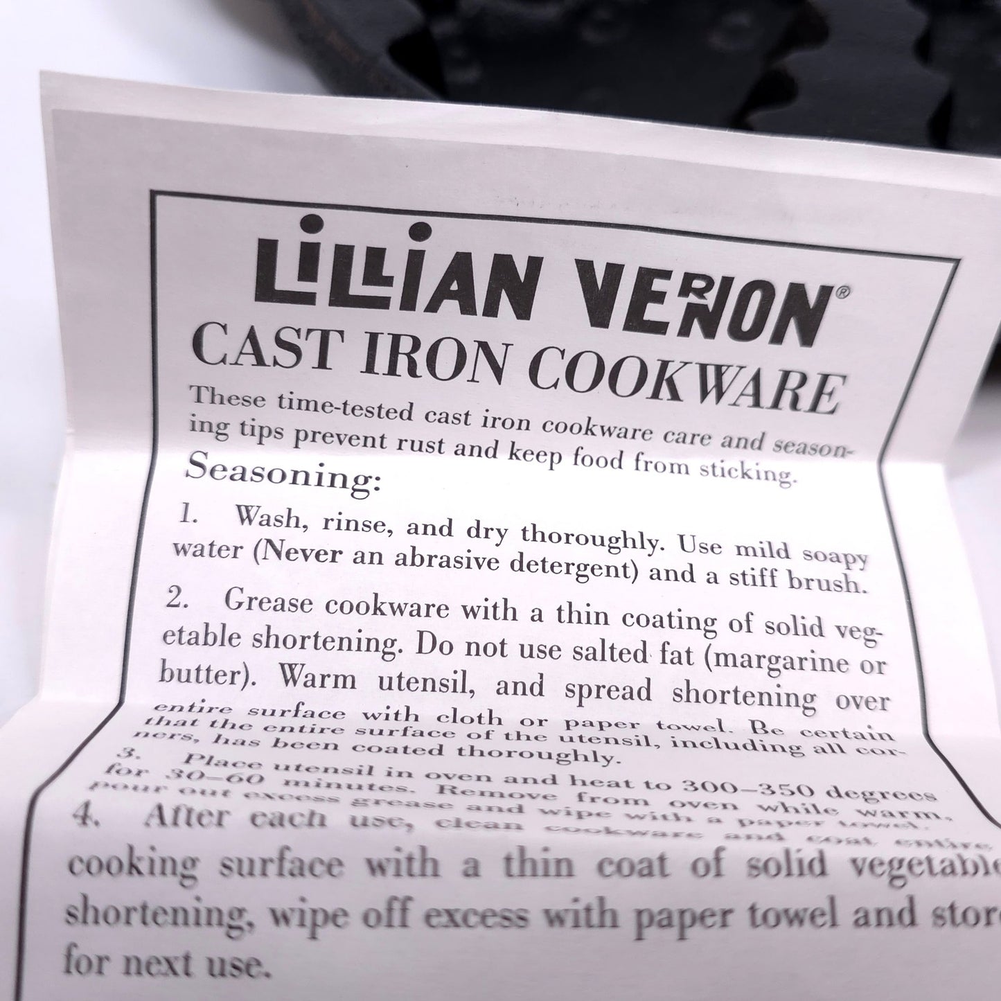 Lillian Vernon Cast Iron Christmas Tree Cookie Muffin Brownie Pan