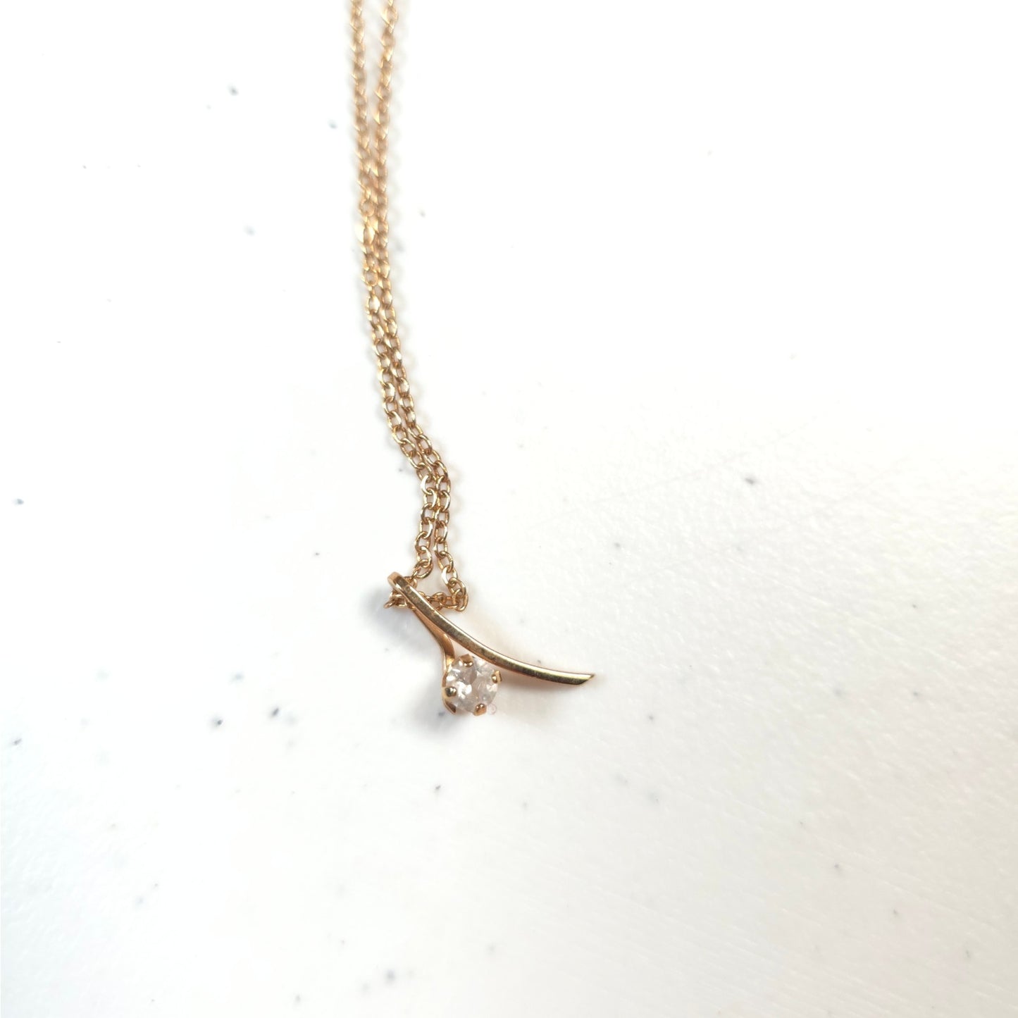 Amway Gold-Tone Chain Necklace With Small Rhinestone Pendant