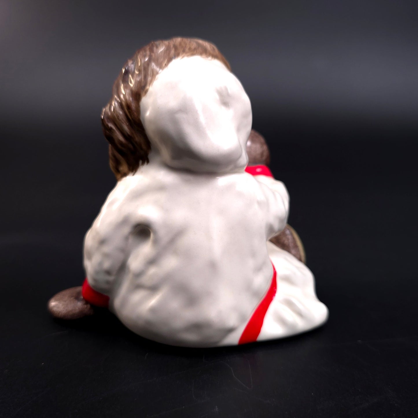 1982 C Alan johnson Ceramic Alaskan Eskimo Figurine "Dinah" Parka