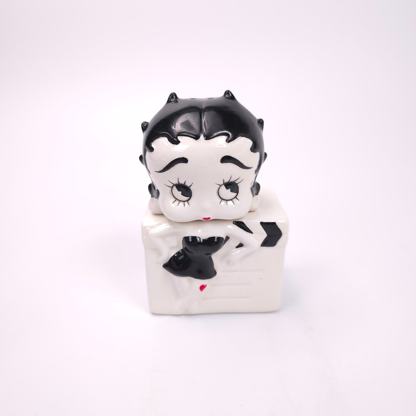 Betty Boop 1995 Ceramic Salt and Pepper Shaker with Removable Head