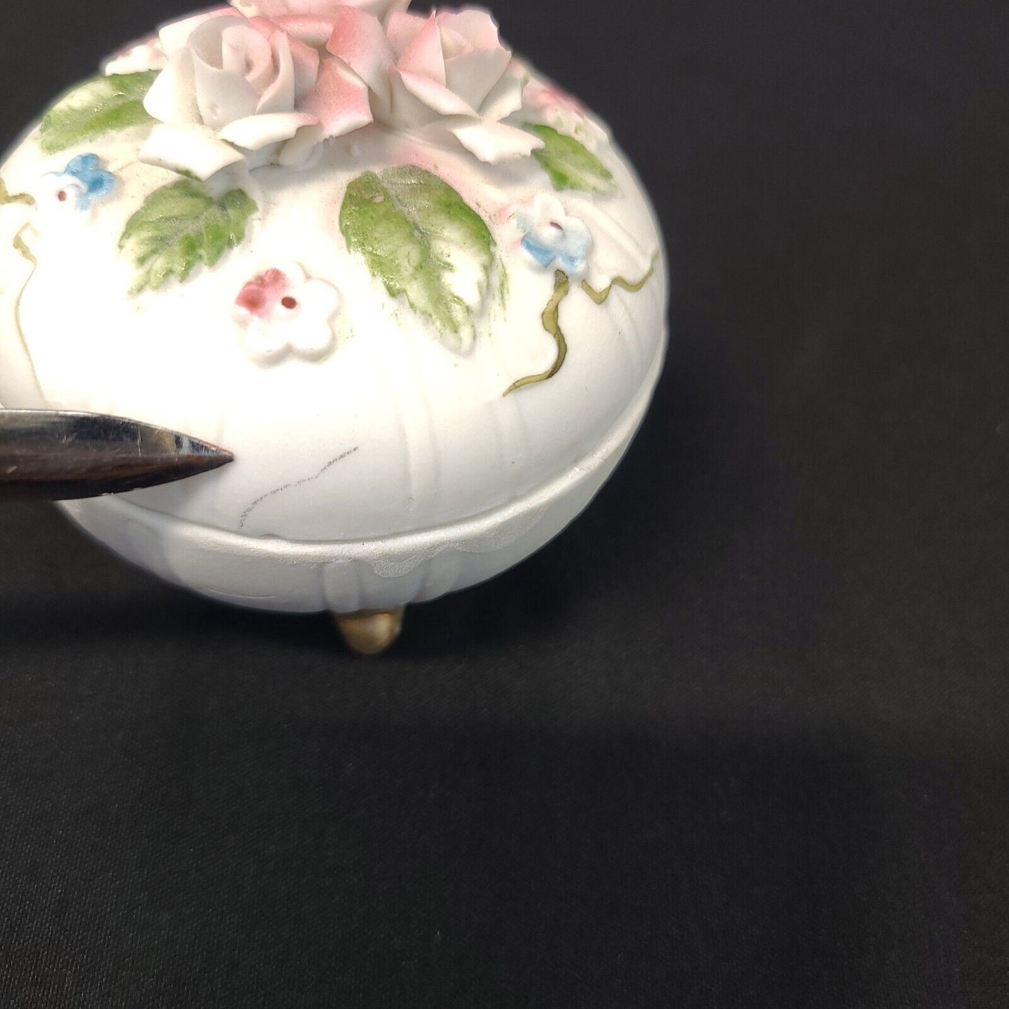 Round Rose China Trinket Box Candle Powder Scented Vintage # 1268