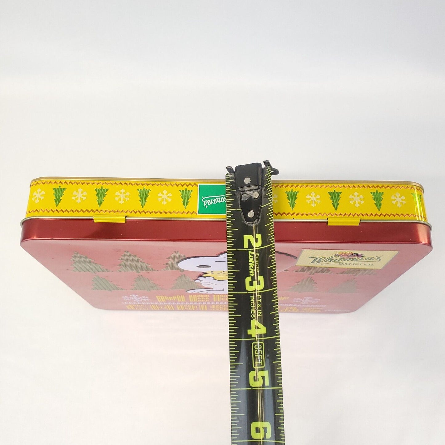 2017 Whitman's Sampler Peanuts Gang Snoopy Red Merry Christmas Tin Container Box