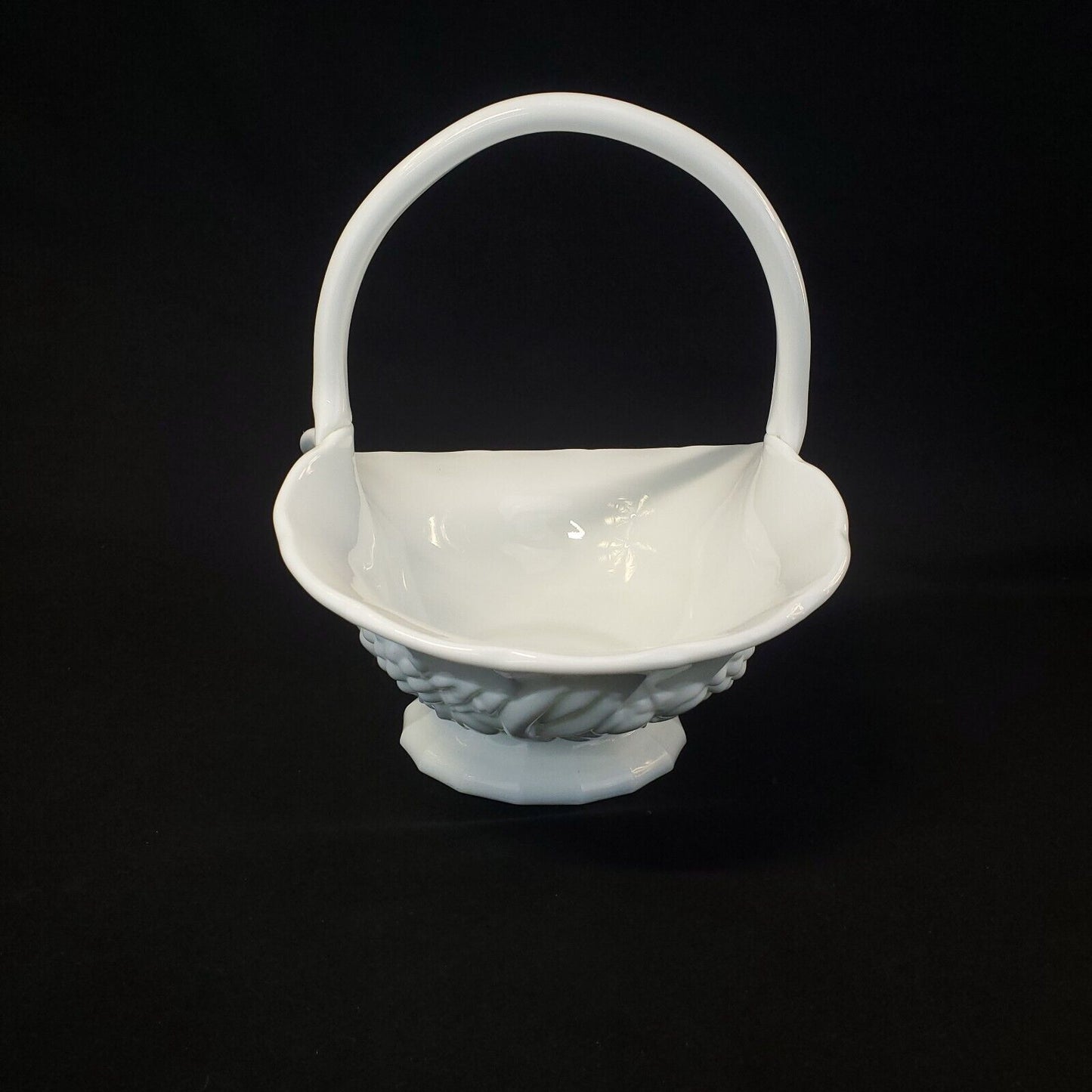 Large Ivory Porcelain Fruit Basket - Decorative Collectible