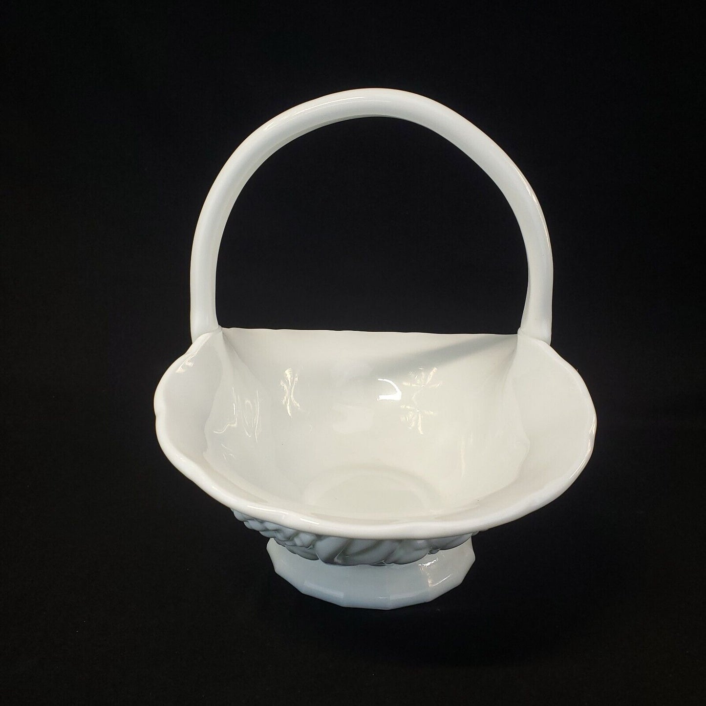 Large Ivory Porcelain Fruit Basket - Decorative Collectible
