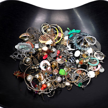 1 lb Vintage to Now Mixed Jewelry Lot Costume Craft Repair Resale JL29