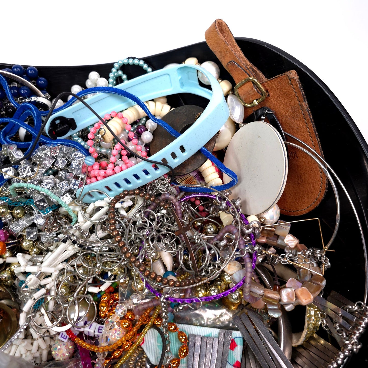 5 lb Vintage to Now Mixed Jewelry Lot Costume Craft Repair Resale JL9