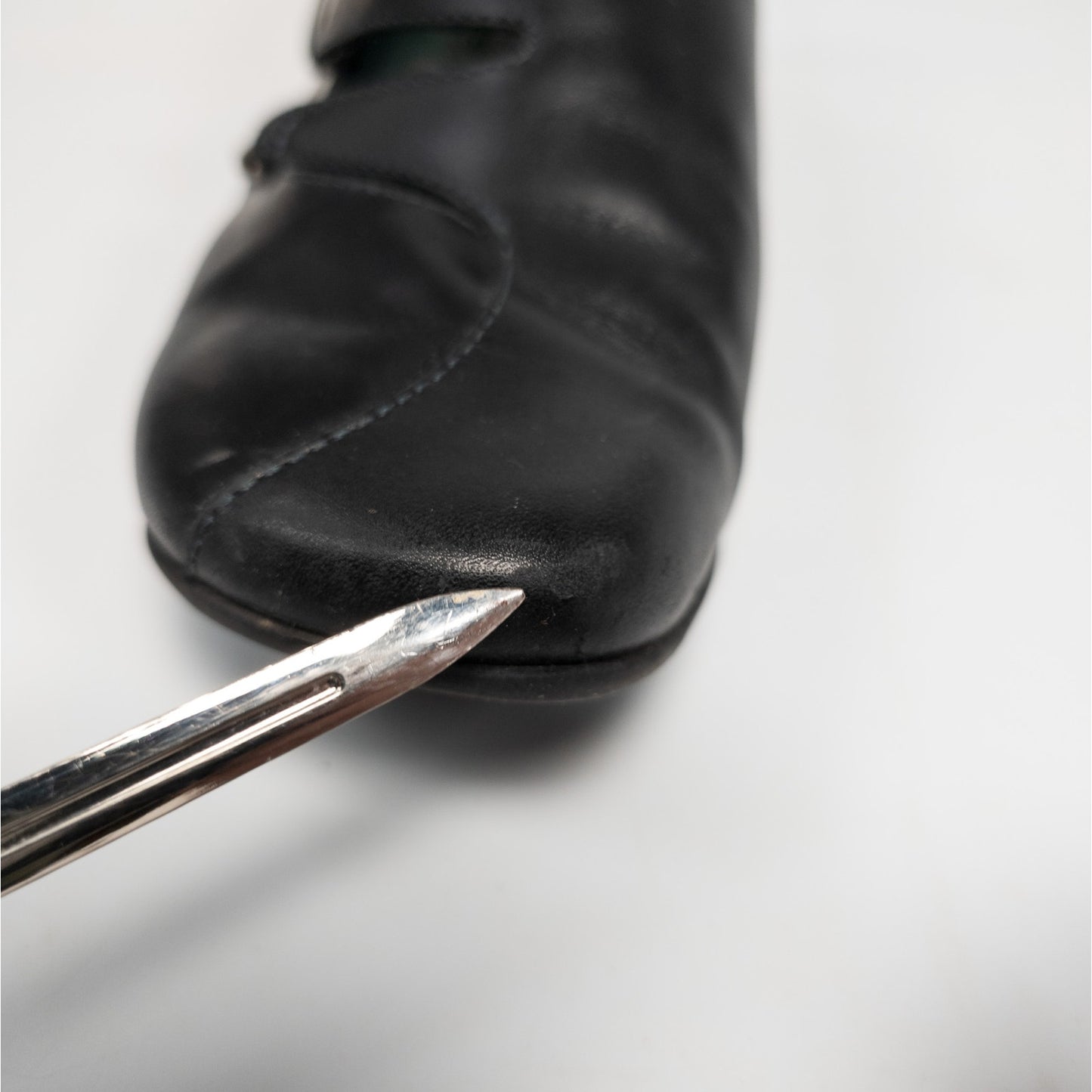 Clarks Leather Wedge Heel Business Casual Loafer Women's Size 8M