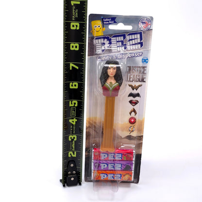 PEZ Wonder Woman Footed Candy Dispenser 2016 DC