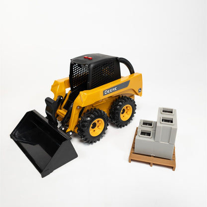 John Deere Ertl Skid Steer Battery Operated Toy F0517YL00 w/ Accessories