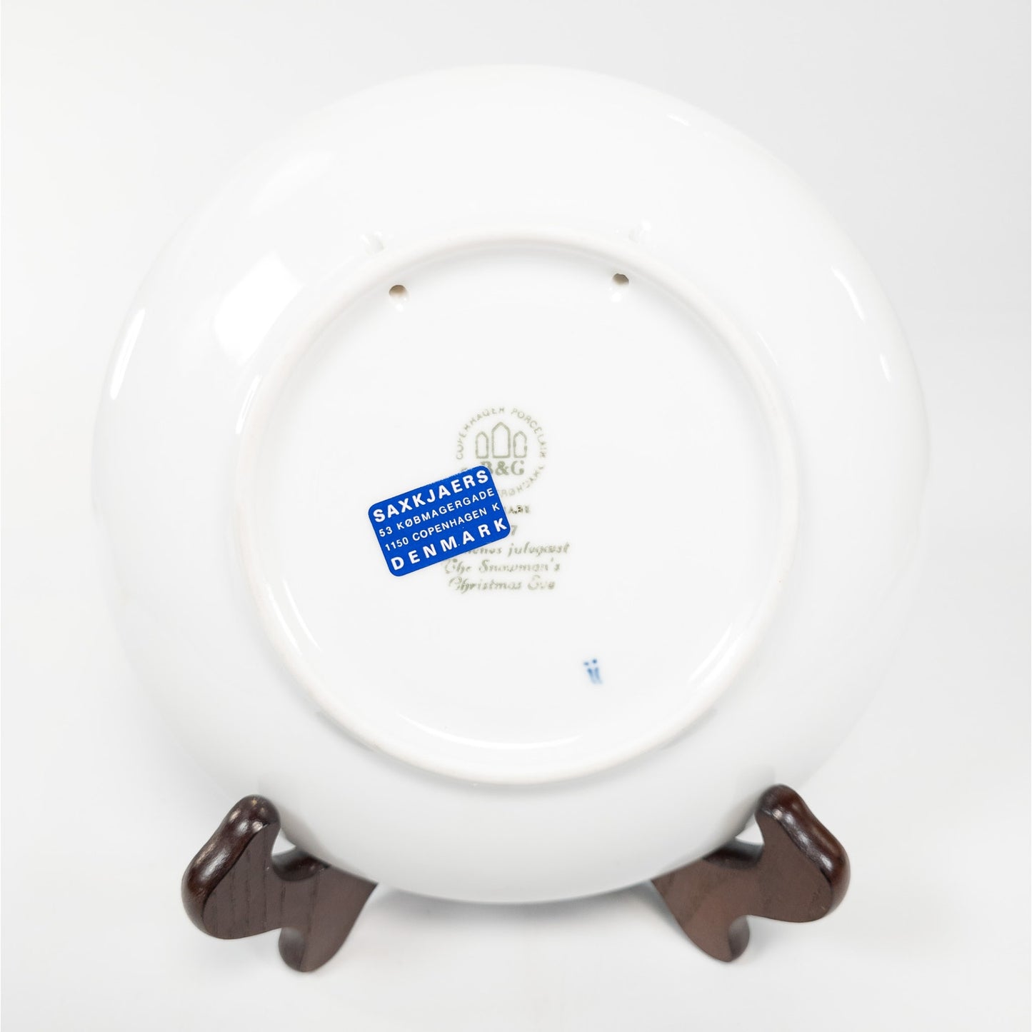 1987 Royal Copenhagen Denmark Christmas Plate The Snowman's Christmas Eve