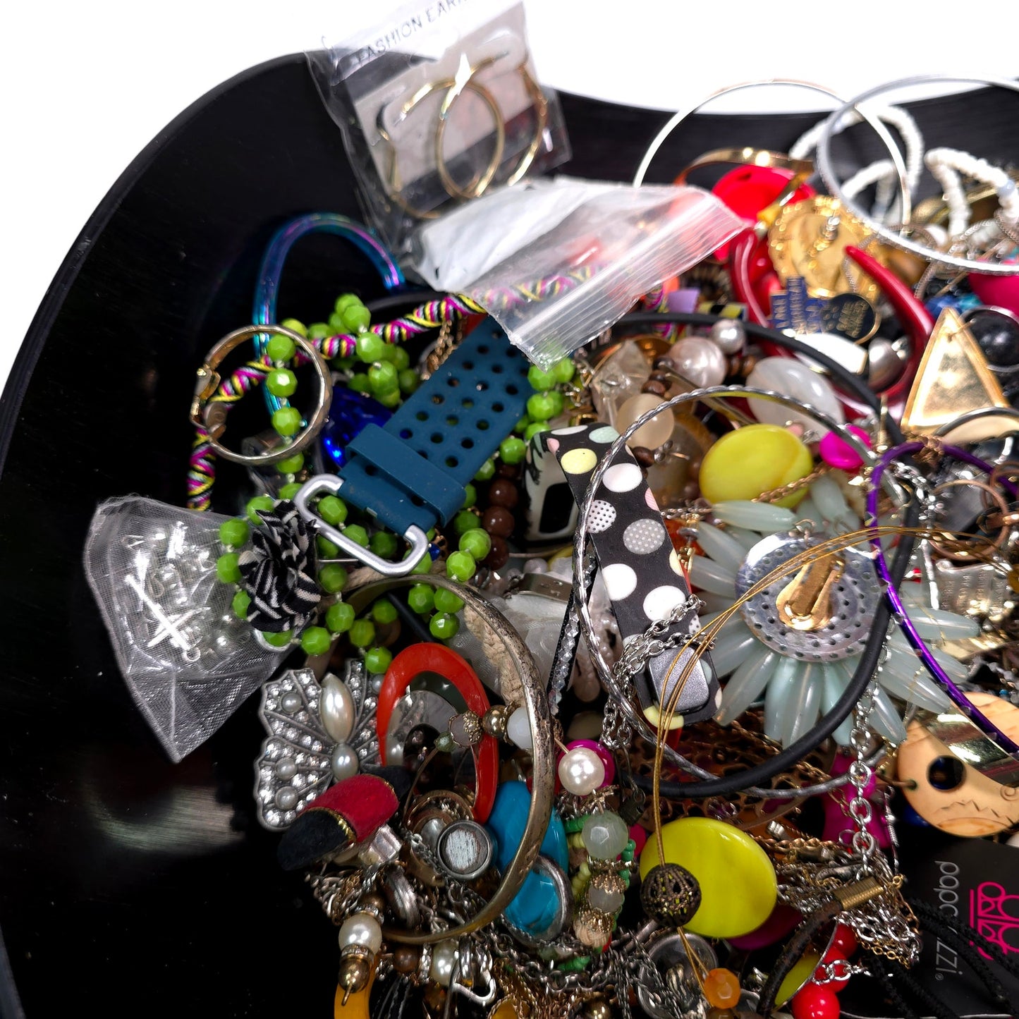 5 lb Vintage to Now Mixed Jewelry Lot Costume Craft Repair Resale JL4