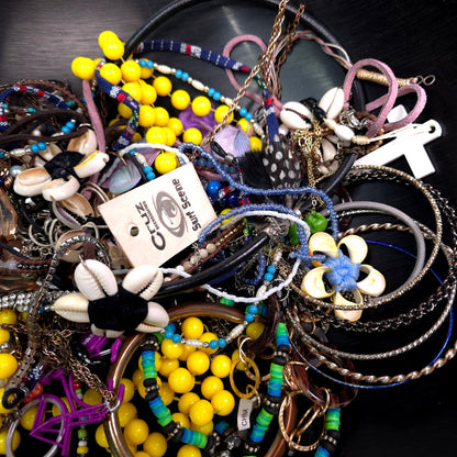 1 lb Vintage to Now Mixed Jewelry Lot Costume Craft Repair Resale JL25