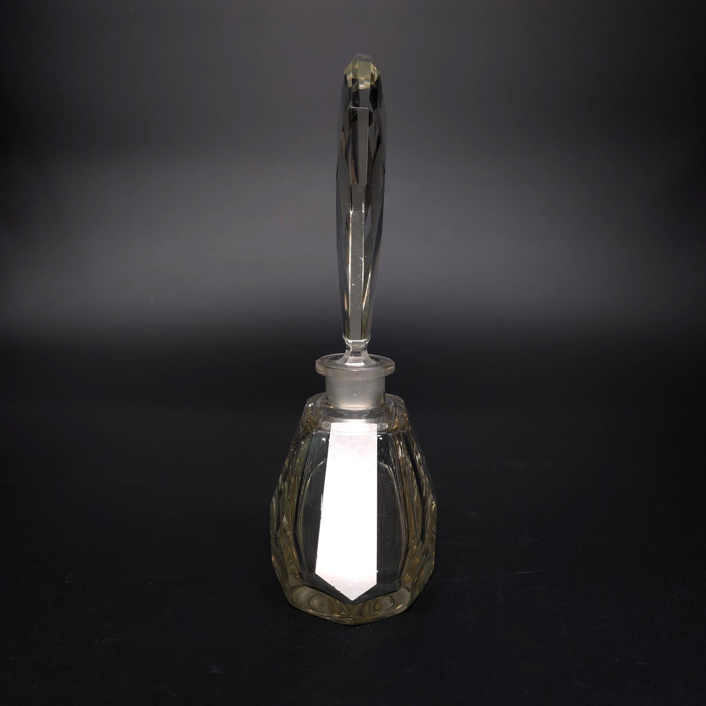 Vintage Art Deco MCM Crystal Perfume Bottle With Faceted Stopper