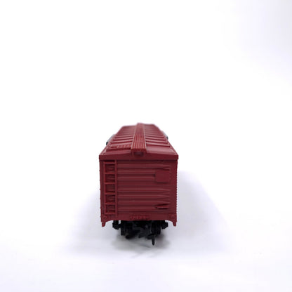 HO Scale Sante Fe & A.T. Red Box Car w/ Sliding Doors Train Car