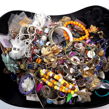 5 lb Vintage to Now Mixed Jewelry Lot Costume Craft Repair Resale JL3