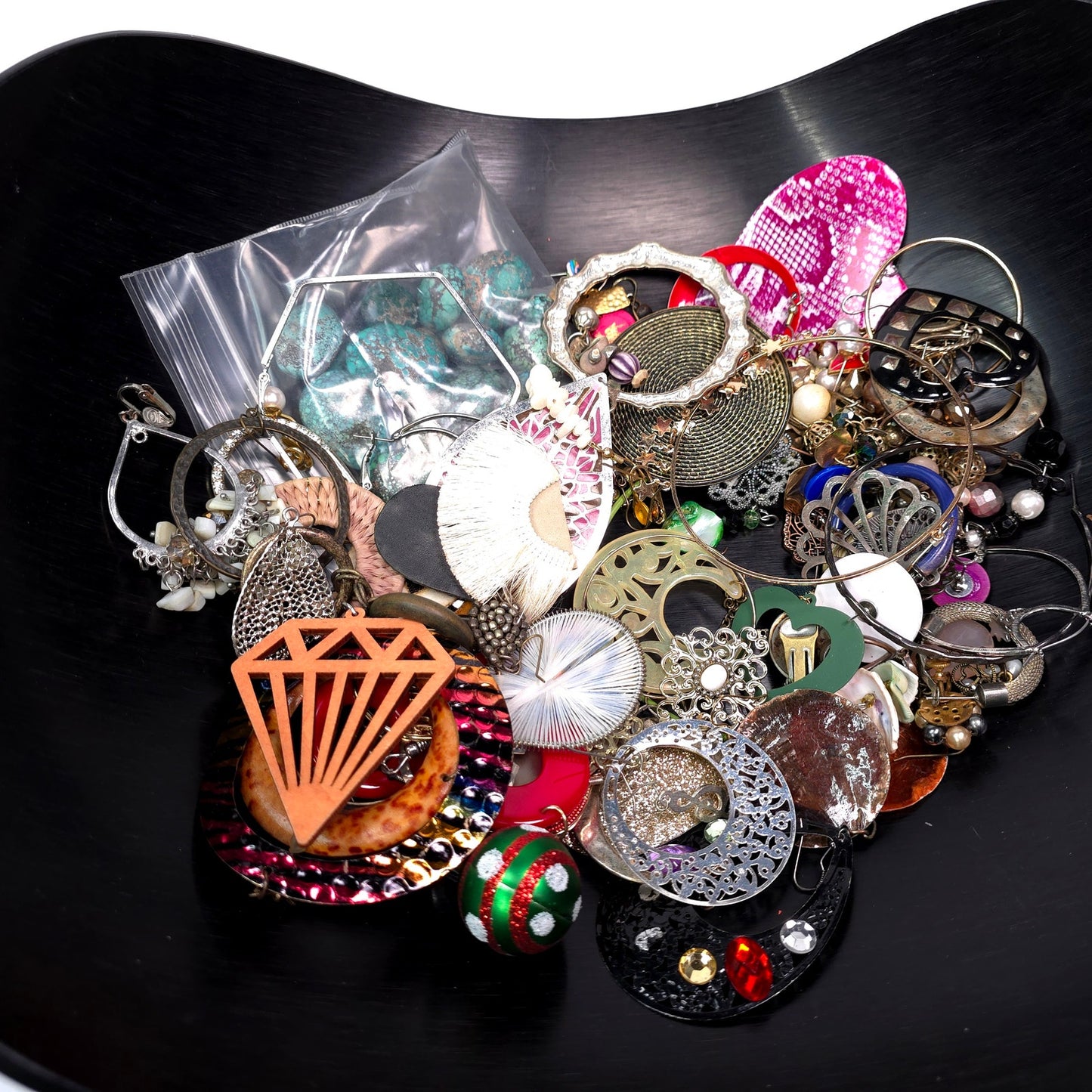 1 lb Vintage to Now Mixed Jewelry Lot Costume Craft Repair Resale JL31