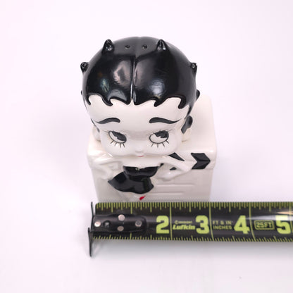 Betty Boop 1995 Ceramic Salt and Pepper Shaker with Removable Head