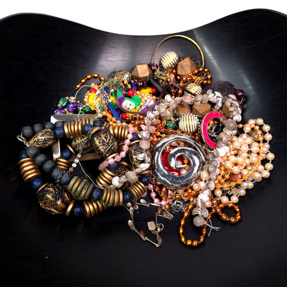 1 lb Vintage to Now Mixed Jewelry Lot Costume Craft Repair Resale JL28