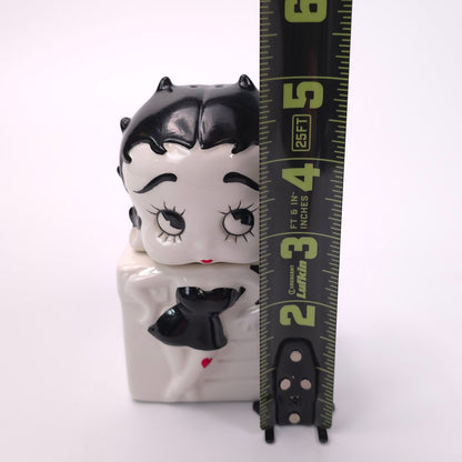 Betty Boop 1995 Ceramic Salt and Pepper Shaker with Removable Head