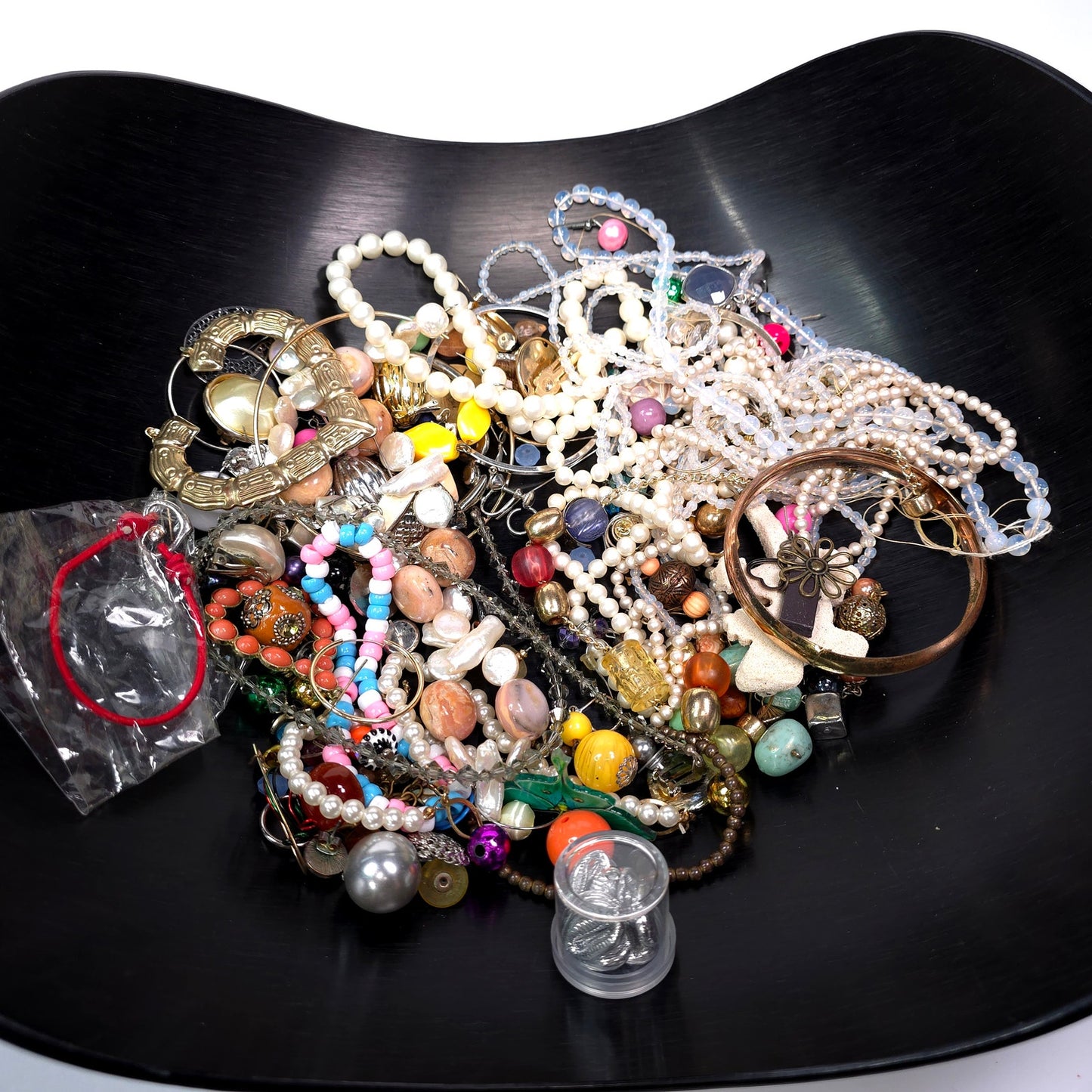 1 lb Vintage to Now Mixed Jewelry Lot Costume Craft Repair Resale JL19