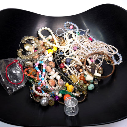 1 lb Vintage to Now Mixed Jewelry Lot Costume Craft Repair Resale JL19