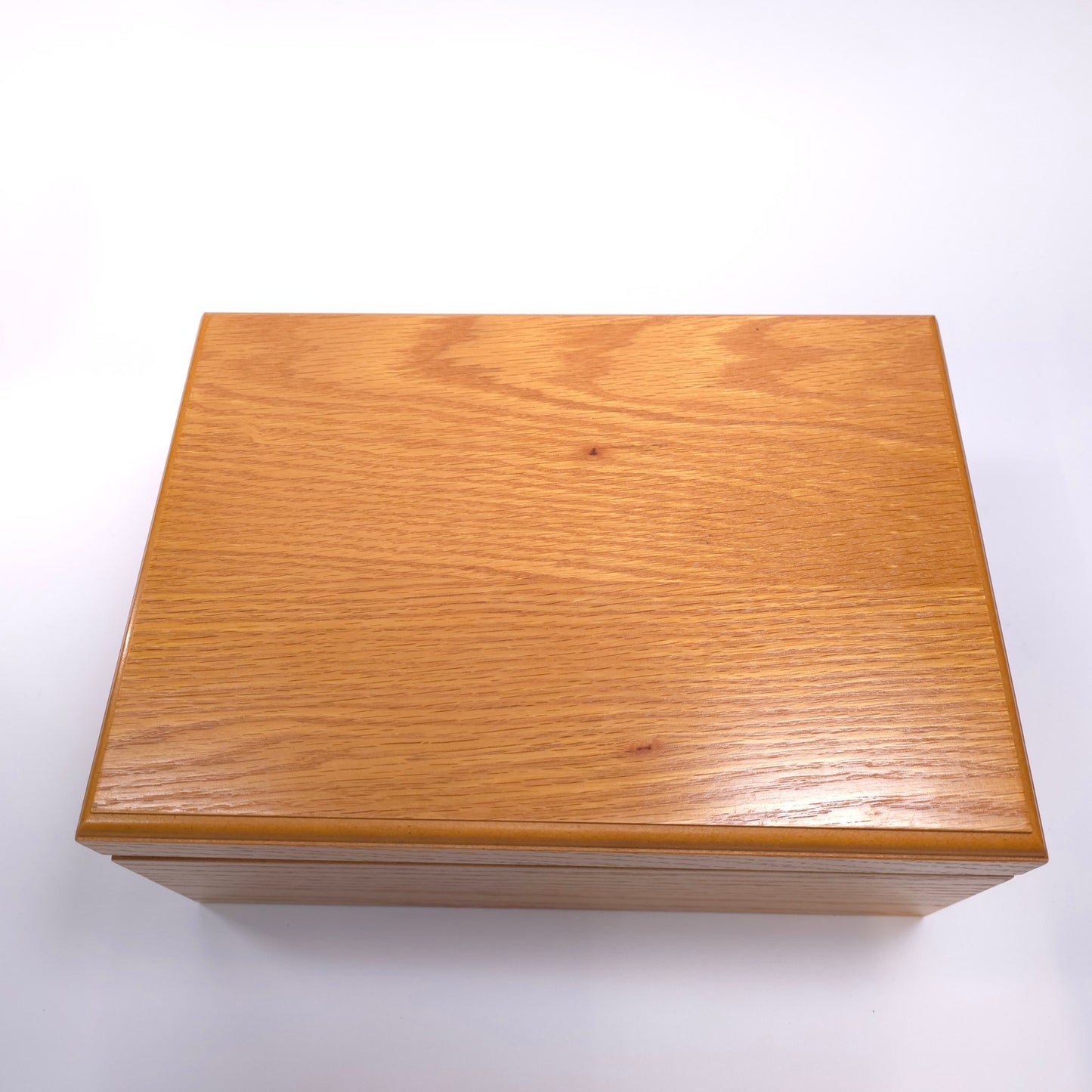 Abbey Removable Cedar Lined Humidor & Extras