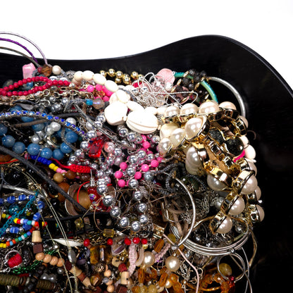 5 lb Vintage to Now Mixed Jewelry Lot Costume Craft Repair Resale JL7