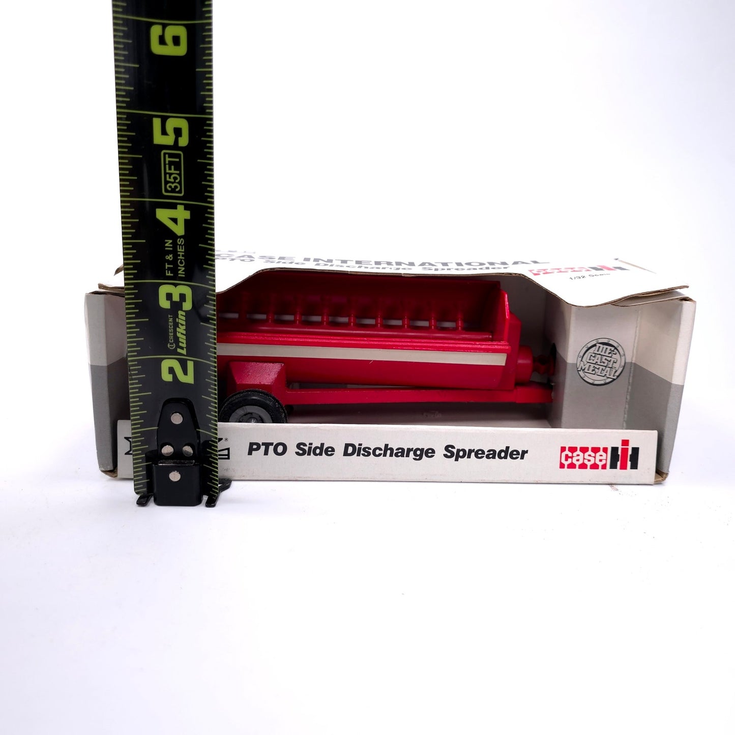ERTL Case International Harvester IH PTO Side Discharge Spreader Metal Diecast