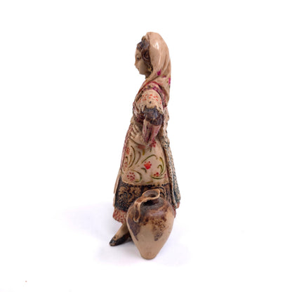 Vintage Ricardo Resin Figurine Woman With Pitcher Jar Pottery Signed