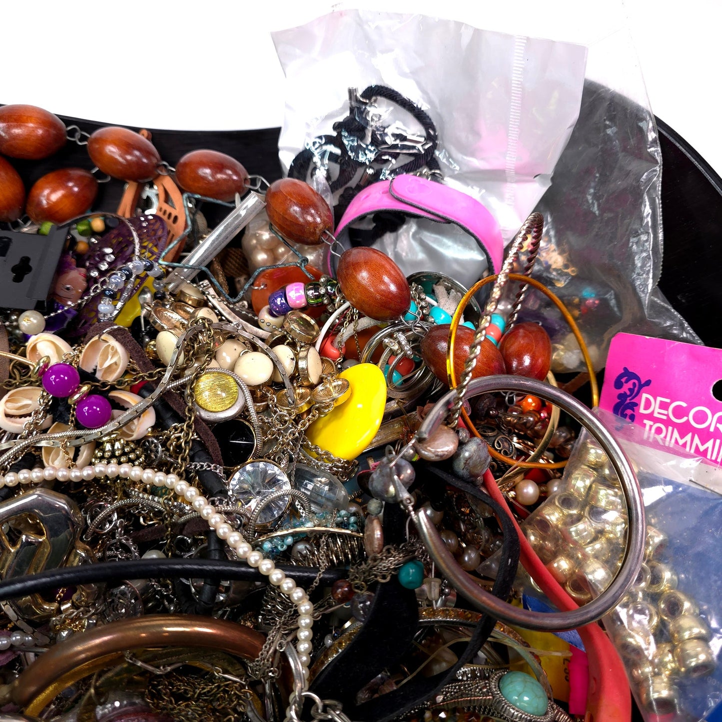 5 lb Vintage to Now Mixed Jewelry Lot Costume Craft Repair Resale JL6