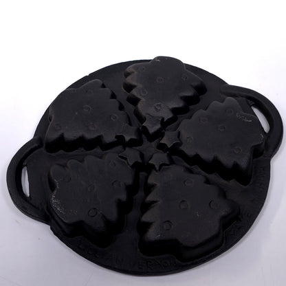 Lillian Vernon Cast Iron Christmas Tree Cookie Muffin Brownie Pan