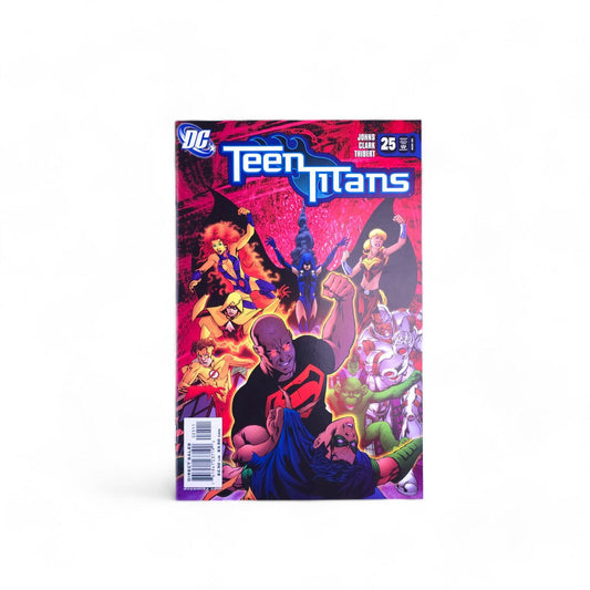 Teen Titans #25 DC Comics 2005 Comic Book The Outsiders Superboy Starfire Cyborg