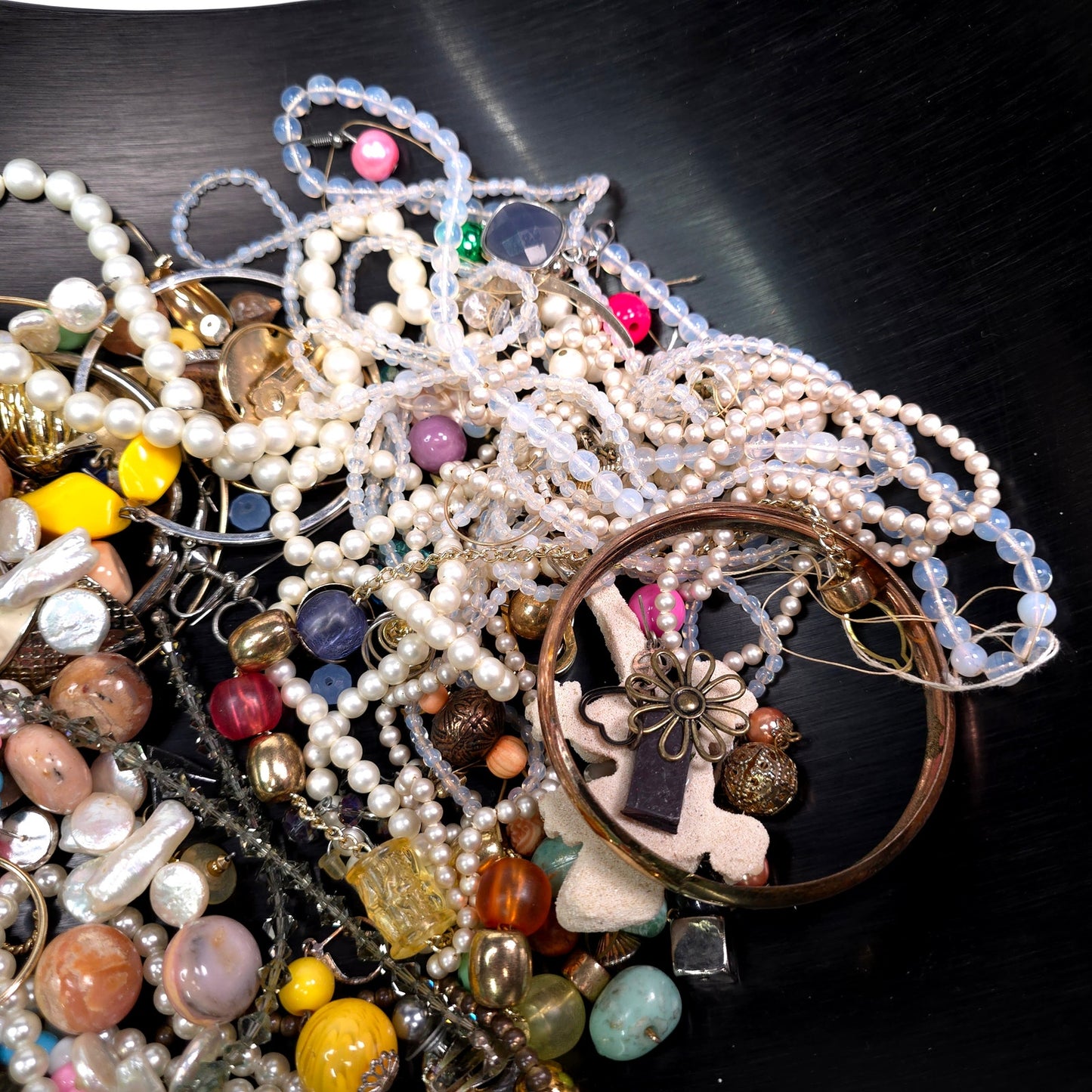 1 lb Vintage to Now Mixed Jewelry Lot Costume Craft Repair Resale JL19