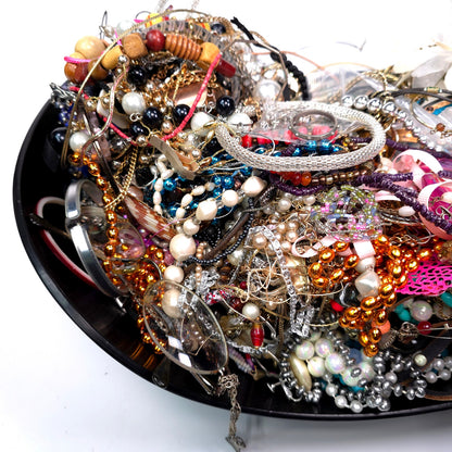 10 lb Vintage to Now Mixed Jewelry Lot Costume Craft Repair Resale JL21