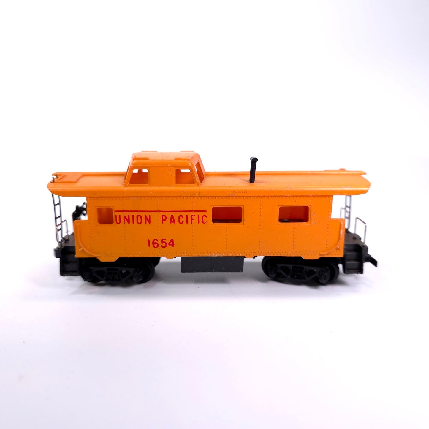 HO Scale Union Pacific 1654 Caboose Train Car