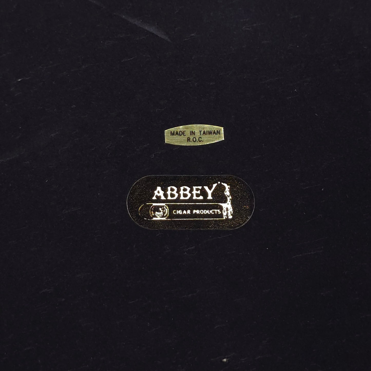 Abbey Removable Cedar Lined Humidor & Extras